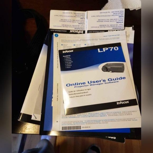 Infocus LP70 Video Projector - Picture 5 of 8